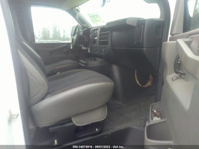 2018 Chevrolet Express, VIN: 1GCWGAFG4J1908821