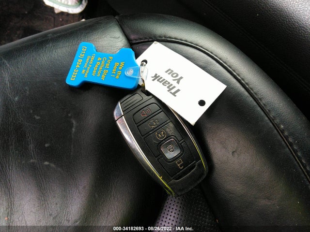 Lincoln MKC SELECT 2017 5LMCJ2D9XHUL34256 Image 3