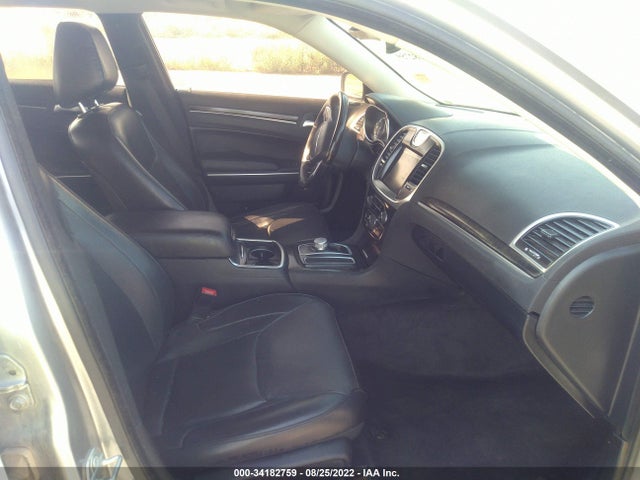2C3CCAEG5HH662765 Chrysler 300 300c