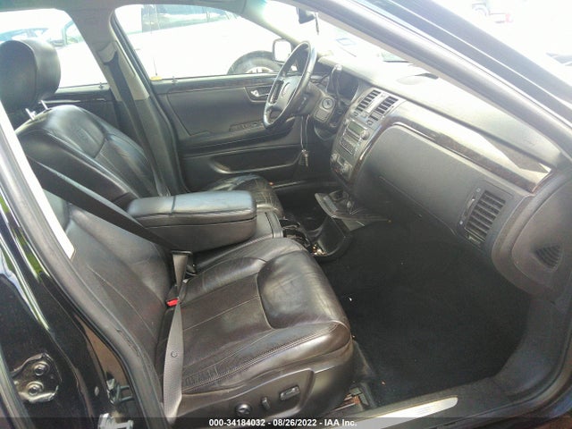 2011 CADILLAC DTS LUXURY COLLECTION VIN: 1G6KD5E69BU123267