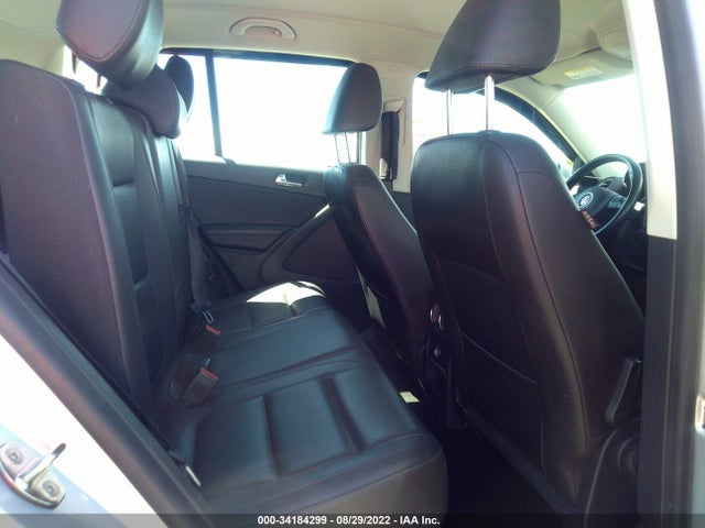 WVGBV7AX8HK002329 Volkswagen TIGUAN S