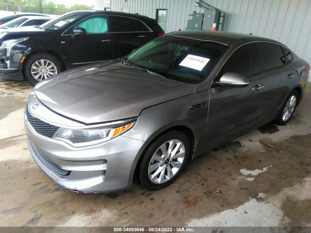 2017 Kia Optima, VIN: 5XXGT4L33HG132232