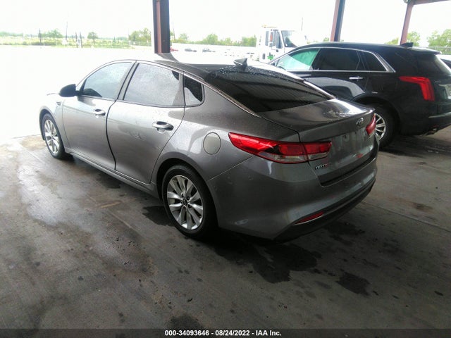 2017 Kia Optima, VIN: 5XXGT4L33HG132232