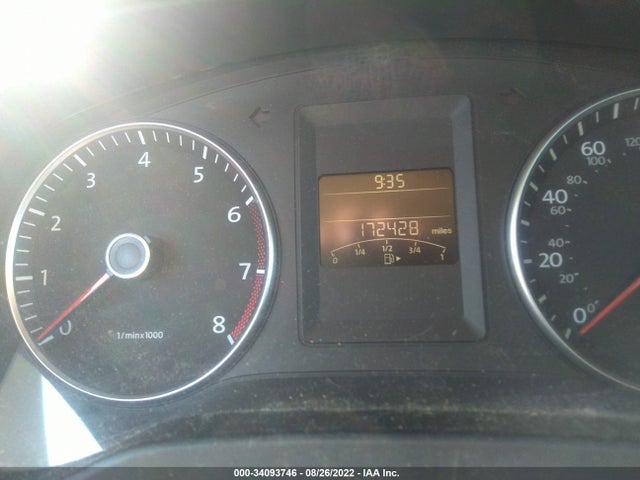 3VWDP7AJ8CM318976 Volkswagen Jetta Sedan Se W