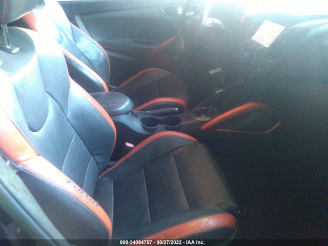 2016 Hyundai Veloster, VIN: KMHTC6AE1GU264358