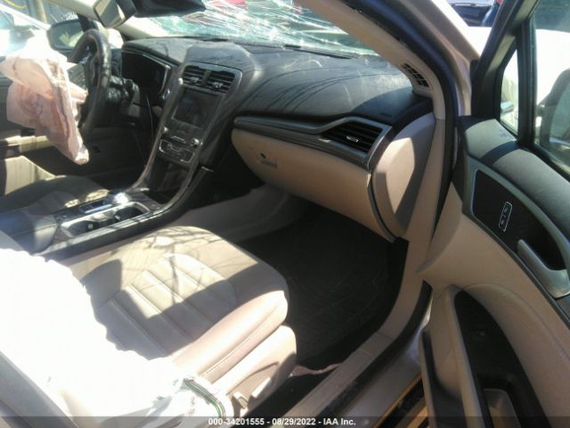 3FA6P0LU0KR187429 Ford Fusion Hybrid Se
