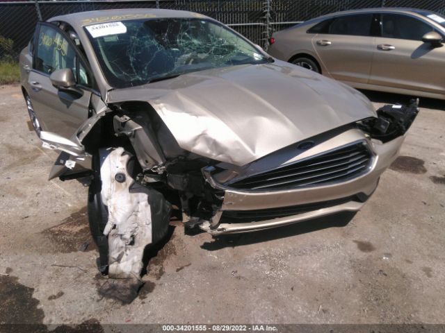 3FA6P0LU0KR187429 Ford Fusion Hybrid Se