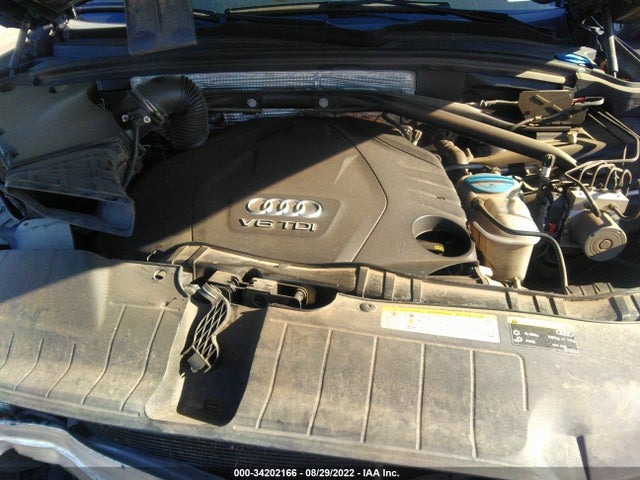 WA1CMAFP9FA095828 Audi Q5 Premium Plus