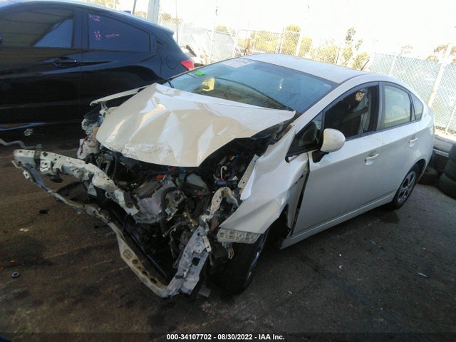 Toyota Prius Four 2015 JTDKN3DU7F1924284 Image 2