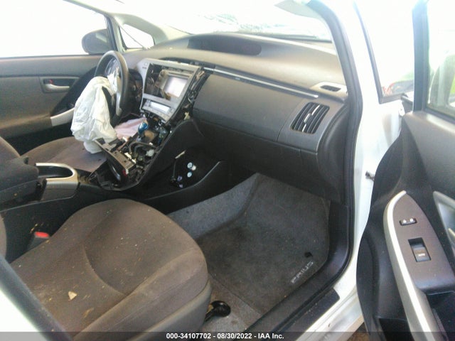 Toyota Prius Four 2015 JTDKN3DU7F1924284 Image 7