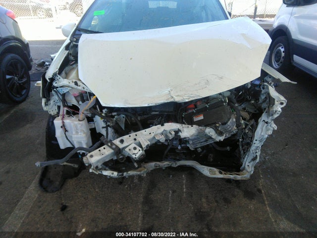 Toyota Prius Four 2015 JTDKN3DU7F1924284 Image 8