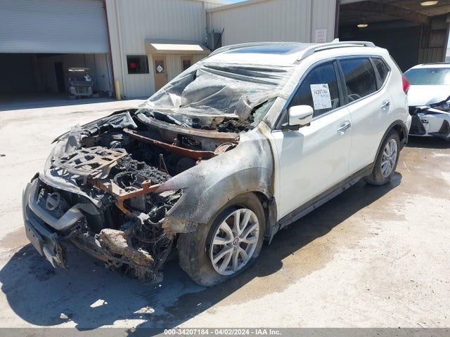 Nissan ROGUE SV 2017 5N1AT2MV3HC825226 Image 2