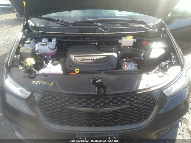 2022 Chrysler Pacifica Hybrid, VIN: 2C4RC1S70NR147835