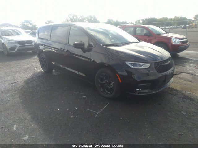 2022 Chrysler Pacifica Hybrid, VIN: 2C4RC1S70NR147835