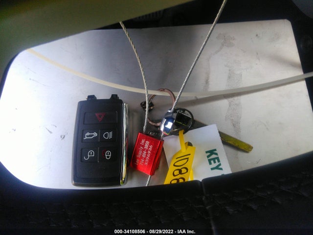 2022 Land Rover Defender, VIN: SALEJ7RX2N2099131