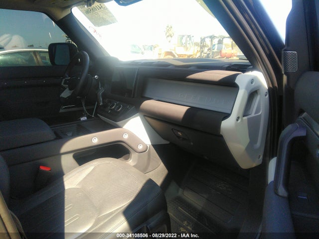 2022 Land Rover Defender, VIN: SALEJ7RX2N2099131