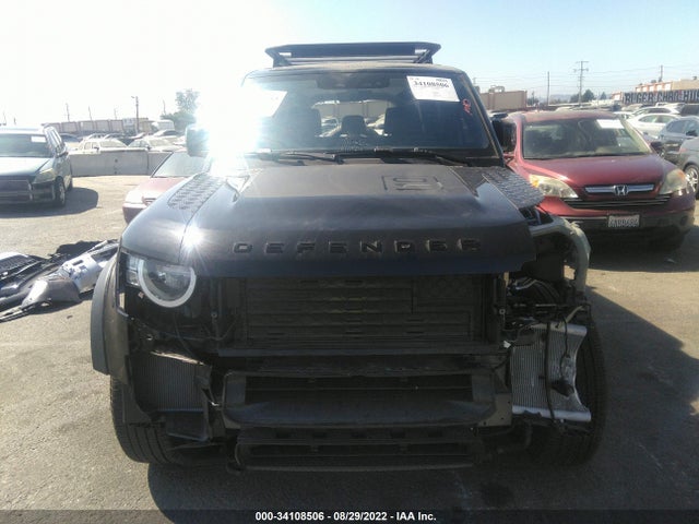 2022 Land Rover Defender, VIN: SALEJ7RX2N2099131