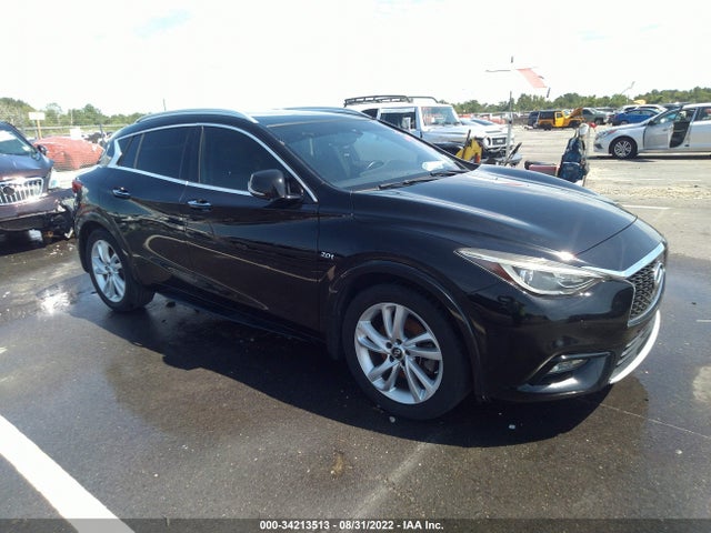 2017 Infiniti QX30, VIN: SJKCH5CP0HA021509