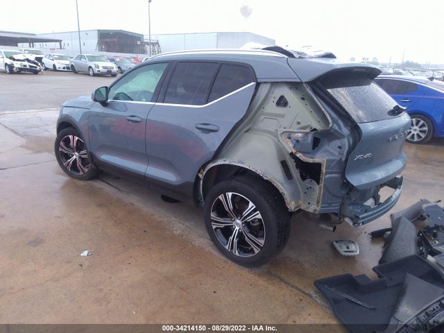 2020 Volvo XC40, VIN: YV4162ULXL2174585