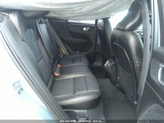 2020 Volvo XC40, VIN: YV4162ULXL2174585