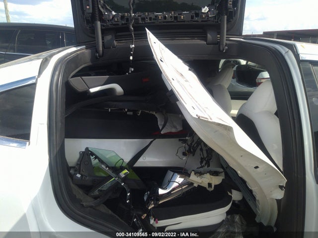2021 Tesla Model X, VIN: 5YJXCDE24MF322333