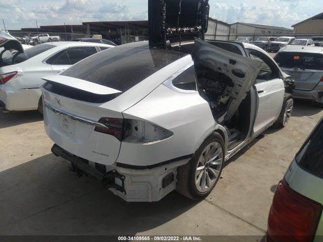 2021 Tesla Model X, VIN: 5YJXCDE24MF322333