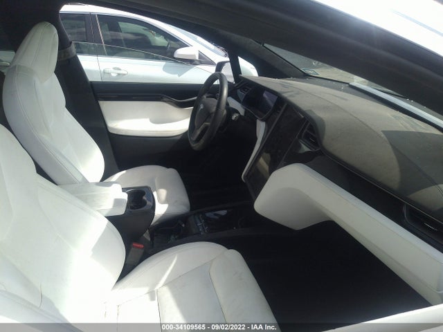 2021 Tesla Model X, VIN: 5YJXCDE24MF322333