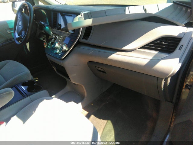 2016 TOYOTA SIENNA LE VIN: 5TDKK3DC2GS703406