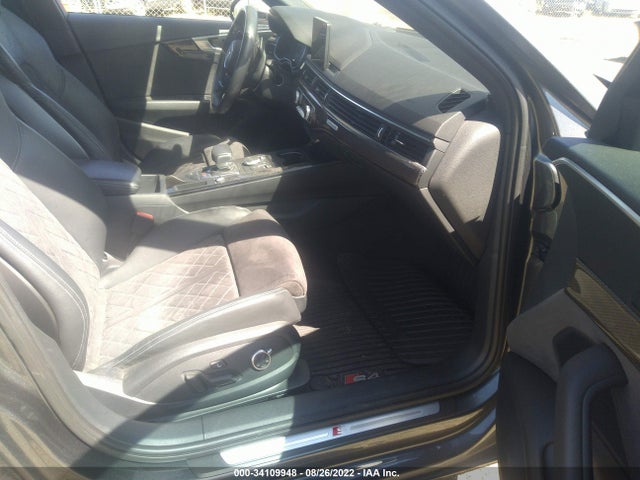 2018 Audi S4, VIN: WAUB4AF46JA083004