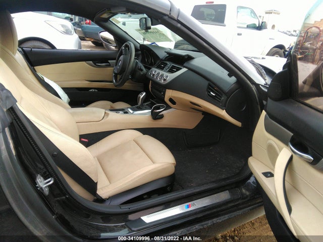 2014 BMW Z4, VIN: WBALL5C57EJ105576