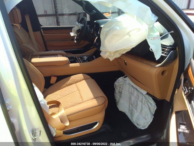 2022 Jeep Grand Wagoneer, VIN: 1C4SJVGJ8NS104720