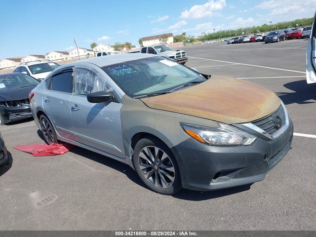 2015 1N4AL3AP8FN915043 main image
