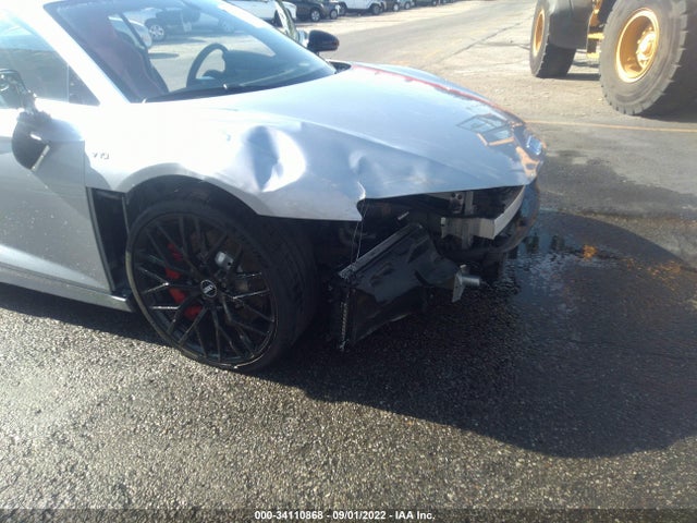 2018 Audi R8, VIN: WUABAAFX0J7902370