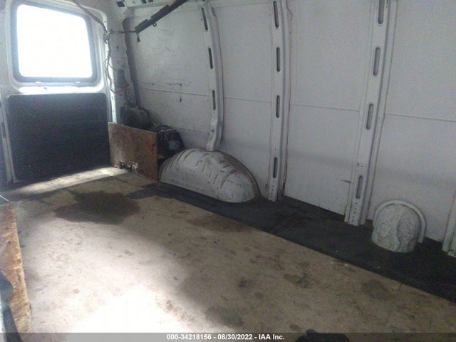 2002 CHEVROLET EXPRESS CARGO VAN VIN: 1GCGG25R021127888