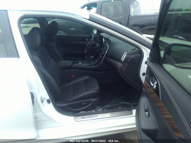 2018 Nissan Maxima, VIN: 1N4AA6AP1JC403068