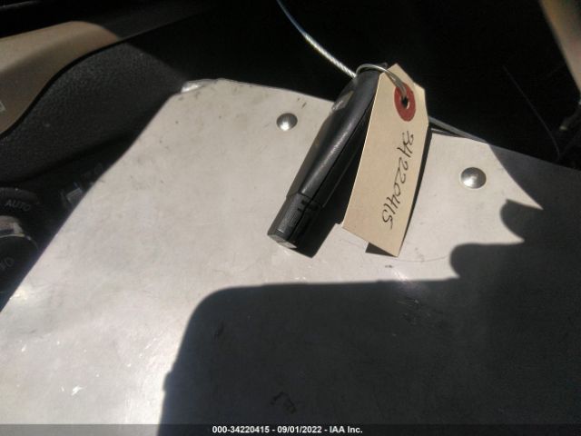 1C4PJLCB0FW694334 Jeep Cherokee Latitude