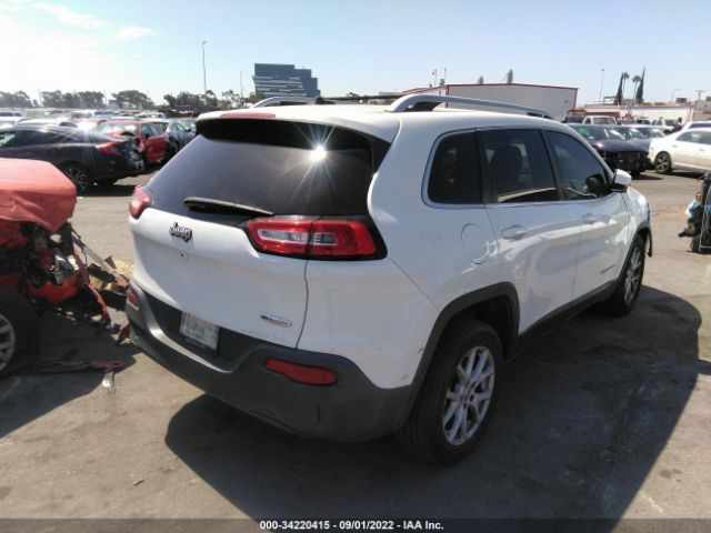 1C4PJLCB0FW694334 Jeep Cherokee Latitude