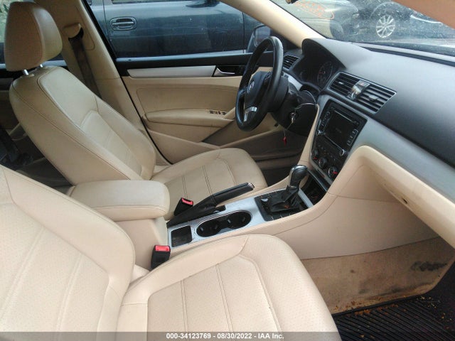 Volkswagen Passat Se W/sunroof 2013 1VWBP7A34DC084248 Image 5