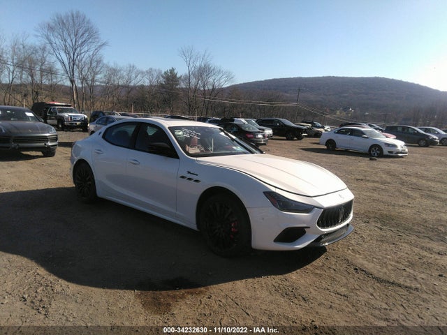 2022 Maserati Ghibli, VIN: ZAM57YTM4N1388944