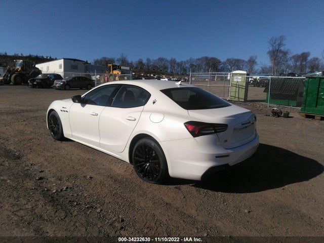 2022 Maserati Ghibli, VIN: ZAM57YTM4N1388944