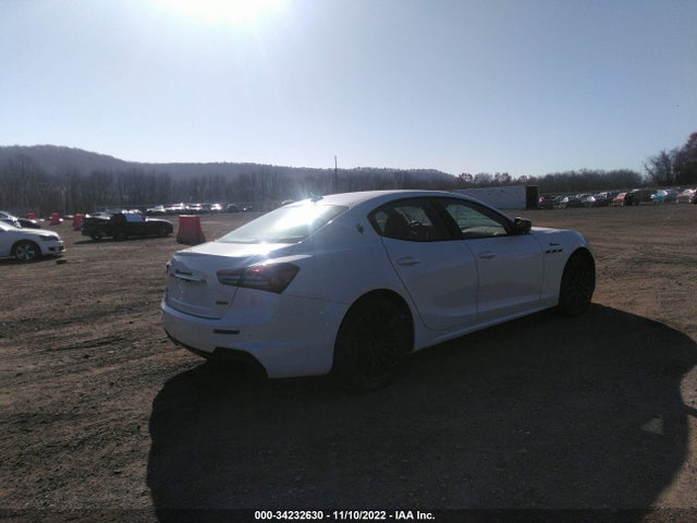 2022 Maserati Ghibli, VIN: ZAM57YTM4N1388944