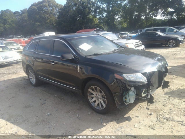 2015 Lincoln MKT, VIN: 2LMHJ5NK9FBL03955