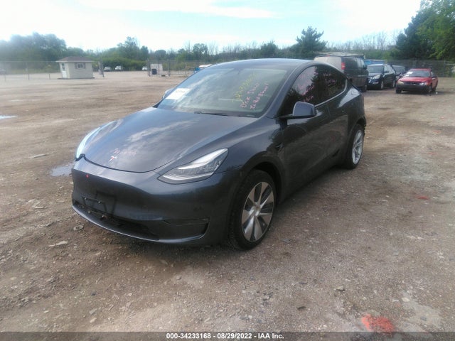 Tesla Model Y Long Range 2021 5YJYGDEE1MF063366 Image 2