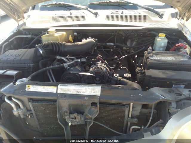 2007 JEEP LIBERTY VIN: 1J8GL48K47W628307
