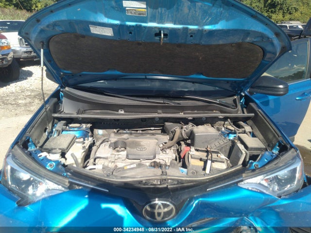 Toyota RAV4 LE 2018 JTMBFREV6JJ226863 Image 10