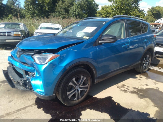 Toyota RAV4 LE 2018 JTMBFREV6JJ226863 Image 2