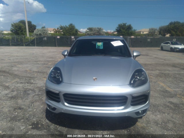 2016 Porsche Cayenne, VIN: WP1AE2A27GLA63704