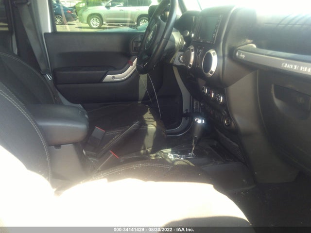 2018 Jeep Wrangler, VIN: 1C4BJWEG1JL815418