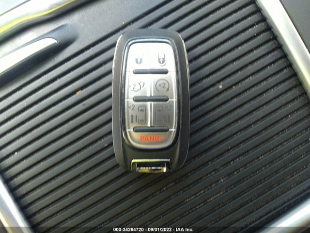 2022 Chrysler Pacifica Hybrid, VIN: 2C4RC1L79NR122690