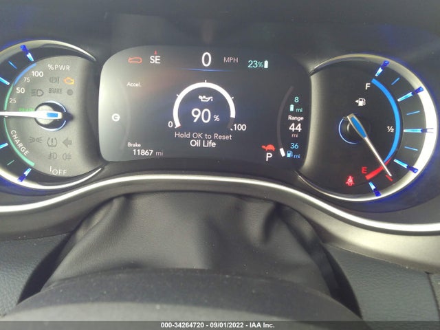2022 Chrysler Pacifica Hybrid, VIN: 2C4RC1L79NR122690